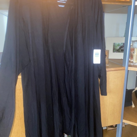 Cardigan - Picture 2 of 3